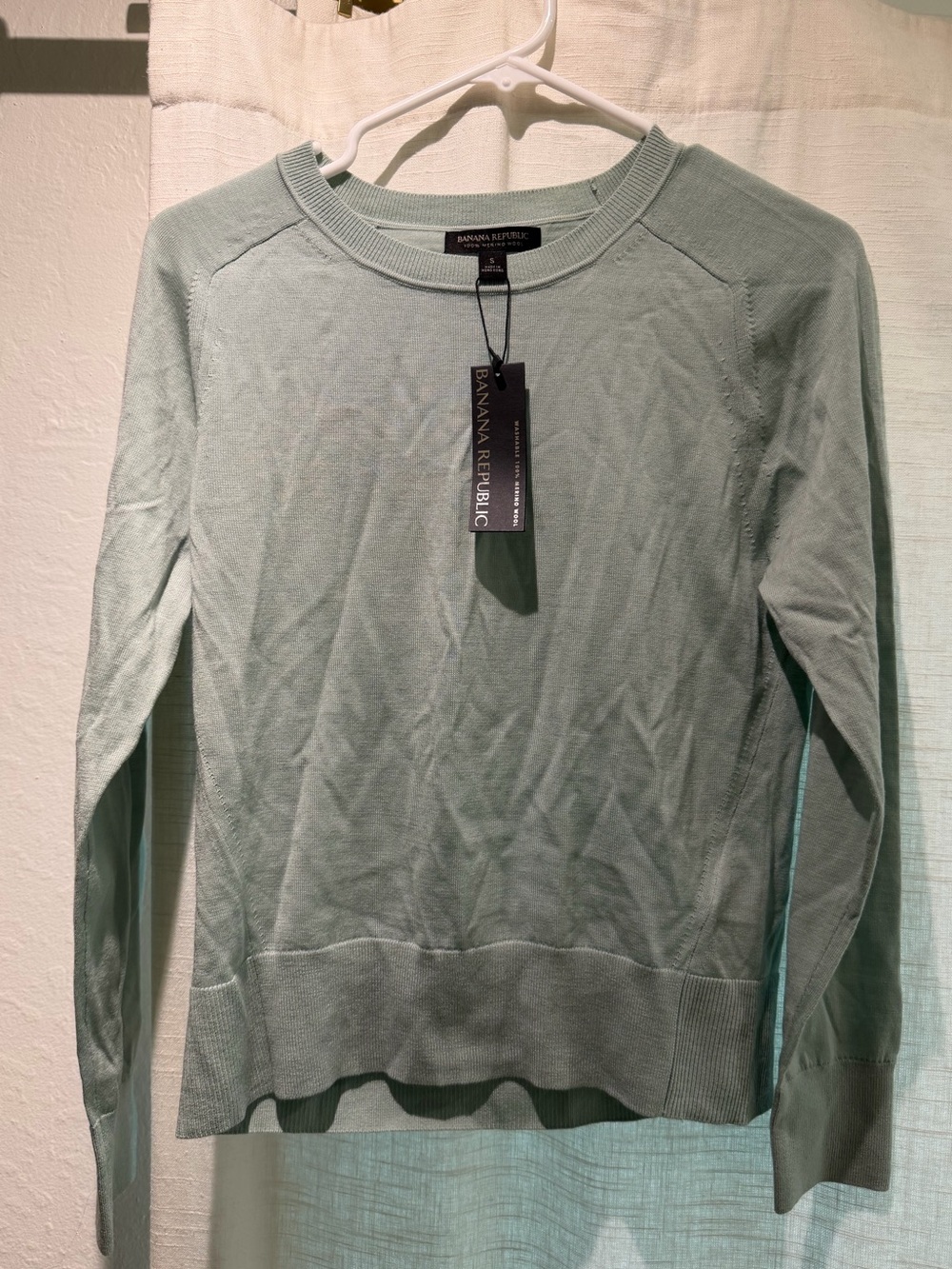 Banana Republic Merino Wool Sweater (Light Green) (Women's Small)